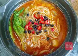 Illustration of how to make Korean spicy rice noodles 9