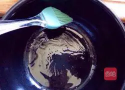 Illustration of how to make sausage claypot rice 4