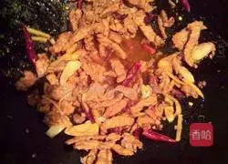 Illustration of how to make braised noodles with mushrooms and beans 6