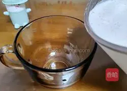 Illustration of how to make milk oatmeal 8