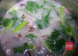 Illustration of how to make spring vegetables, mushrooms and pork ribs porridge 8