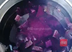 Illustration of how to make purple sweet potato porridge 4