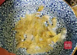 Illustration of how to make red bean, lily and bran rice porridge 6