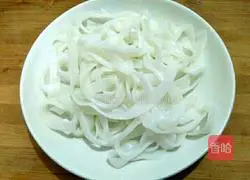 Illustration of how to make fried rice noodles 1