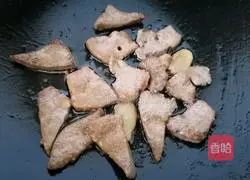 Illustration of how to make pork liver and lean meat porridge 4