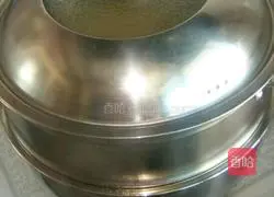 Illustration of how to make cornmeal cake 13