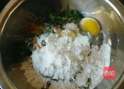 Illustration of how to make nutritious egg pancakes 4