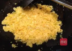 Illustration of how to make leek and egg boxes 4