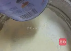 Illustration of how to make cornmeal cake 1