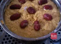 Illustration of how to make pumpkin hair cake 6