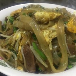 Fried rice noodles