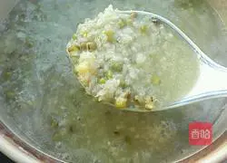 Illustration of how to make rice and mung bean porridge 7