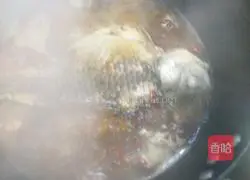 Illustration of how to make grass carp pot stickers 4