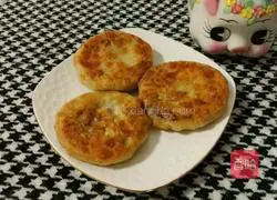 Pork and Cabbage Pie Recipe Illustration 19