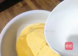 Illustration of how to make cornmeal and sweet potato porridge 5