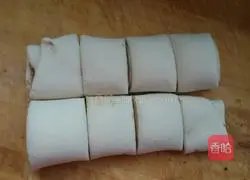 Illustration of how to make sesame rolls 4