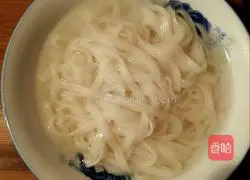 Illustration of how to make cold noodles with shredded chicken 6