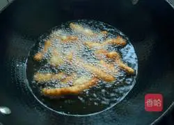 Crispy Chicken Cheeseburger Recipe Illustration 4