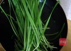 Illustration of how to make purslane box 2