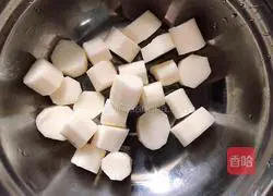 Yam and black rice medicated porridge (replenishing blood and qi) Illustration 3