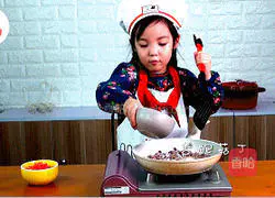 Illustration of how to make pasta that even a five-year-old baby can make 4