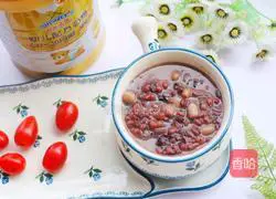 Illustration of how to make milky red bean and barley porridge 15