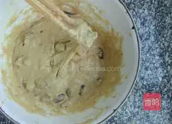 Illustration of how to make red dates and brown sugar cakes 2