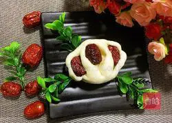 Illustration of how to make Yuanbao red date rolls 8