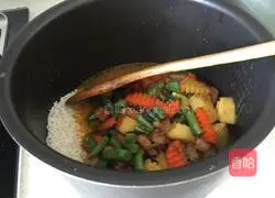 Illustration of how to make braised pork belly rice 7