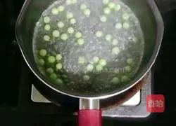 Illustration of how to make shrimp and pea porridge (baby food supplement) 6