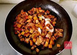 Potato braised rice recipe illustration 6