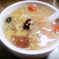 Tremella and snow pear porridge