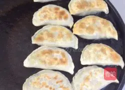 Illustration of how to make the leek box 15