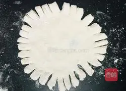 Illustration of how to make shrimp and wild vegetable boxes 9