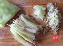 Illustration of how to make pork pot stickers with melon skin 3