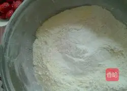 Illustration of how to make coconut milk cake 2