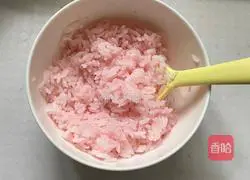 Illustration of how to make watermelon rice balls 2