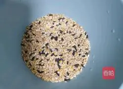 Illustration of how to make pumpkin ten-grain rice porridge 3