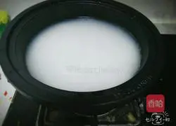 Illustration of how to make claypot rice 1