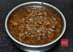 Illustration of how to make rice noodles with mixed sauce 6