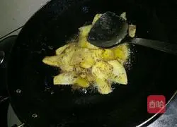 Potato Slices, Burger Steak and Garden Salad Recipe Illustration 5