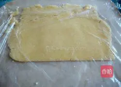 Illustration of how to make coconut flower rolls 14