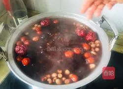 Illustration of making multi-grain porridge 10