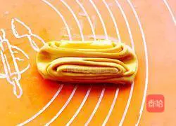 How to make carrot flower rolls Illustration 17