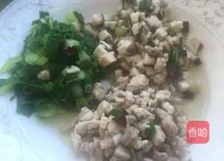 Illustration of how to make preserved egg and lean meat porridge 6