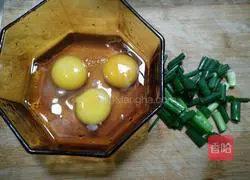 Illustration of how to make stir-fried rice noodles with eggs and silver sprouts 3