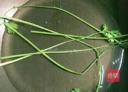 Illustration of how to make egg skin rice balls 3