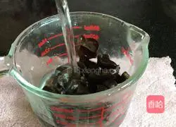 Illustration of how to make fungus and cauliflower porridge 4