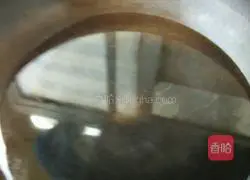 Illustration of how to make celery and meat pot stickers 8