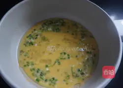 Illustration of how to make fried tomato and egg rice bowl 5